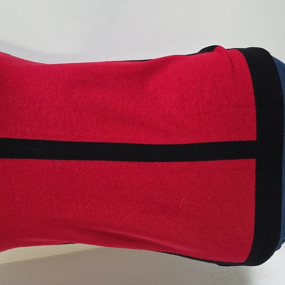 Premose Red and Black Sleeveless Mock Turtleneck Keyhole Soft Sweater - Picture 7 of 9